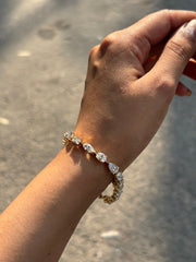 Luminous Crest Lab Diamond Bracelet | GEMSURE