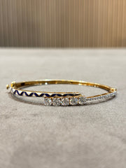 Mystic Aura Lab Diamond Bracelet | GEMSURE