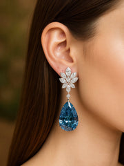 Lustre Bloom Lab Diamond Earrings | GEMSURE