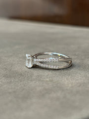 81 Pointer Lab Diamond Ring | GEMSURE