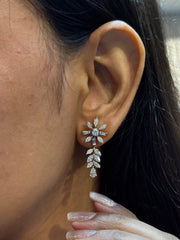 Divine Glow Lab Diamond Earring | GEMSURE