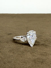 Crystal Ember Lab Diamond Ring | GEMSURE