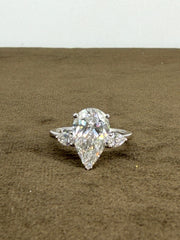Crystal Ember Lab Diamond Ring | GEMSURE