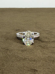 Radiant Trace 2.5ct Lab Diamond Ring | GEMSURE