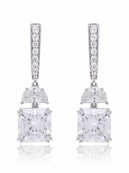 Aurex Vale Lab Diamond Earring | GEMSURE